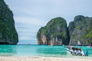 Read more about the article Beautiful White Sand of Maya Bay, Krabi, Thailand