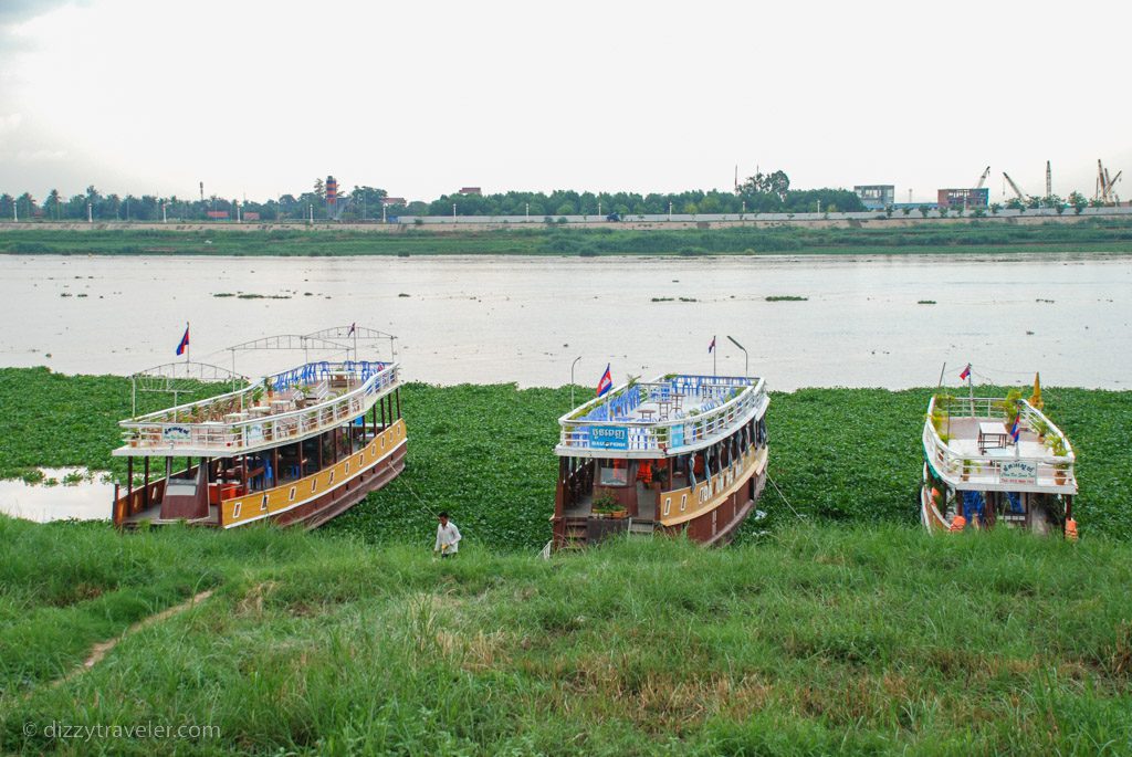 Phnom Penh Riverfront Park