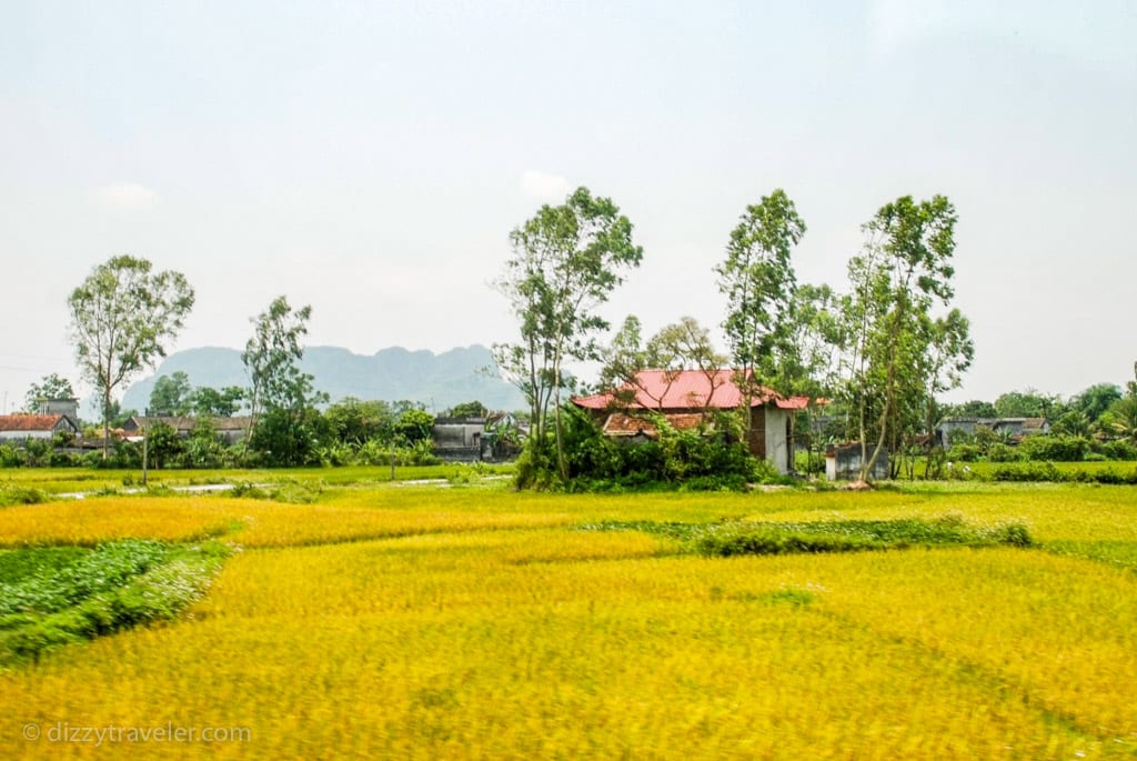 Road to Ha Long Bay