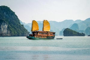 Read more about the article Halong Bay, Vietnam Trip & Travel Guide