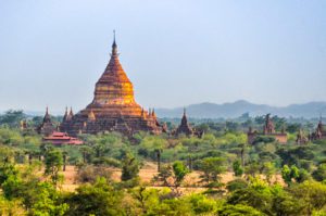 Read more about the article Stupas and Pagodas Hopping in Ancient Bagan, Myanmar