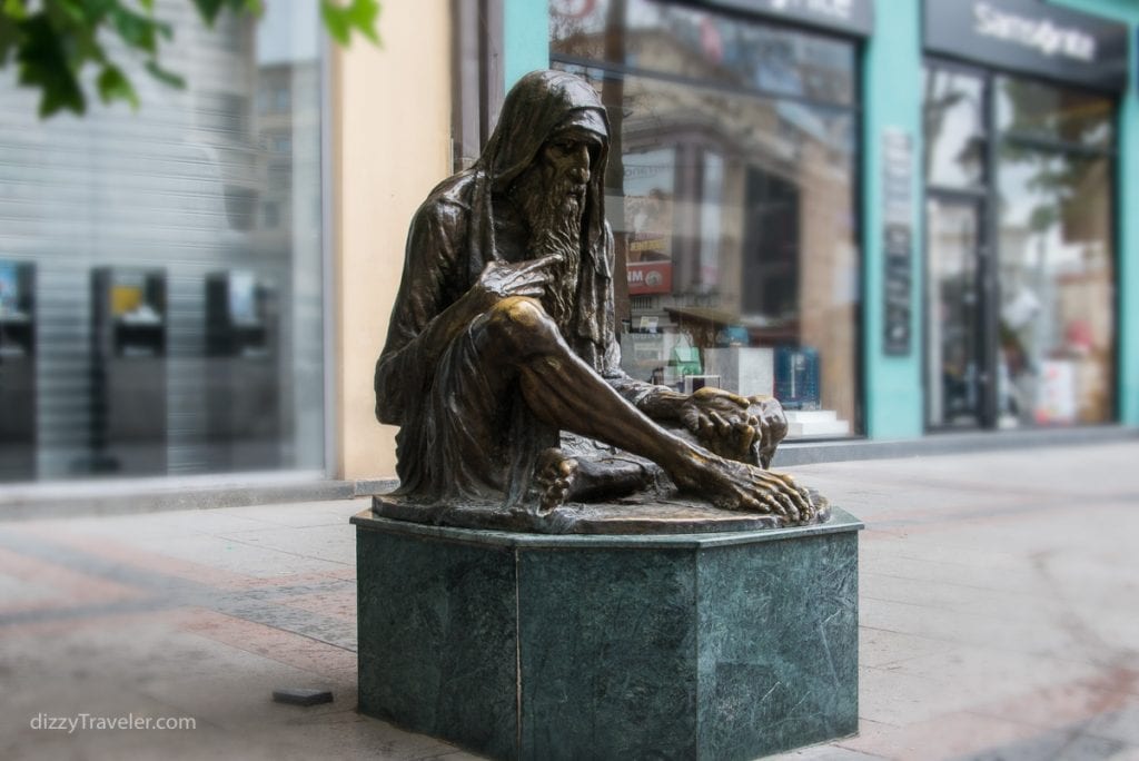 statues in Skopje