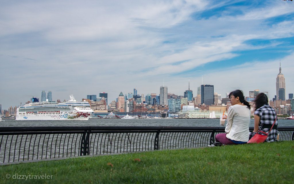 Hudson River and Manhattan skyline from New Jersey 