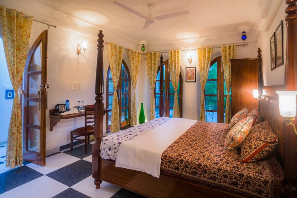 The Coral Court Homestay, Agra