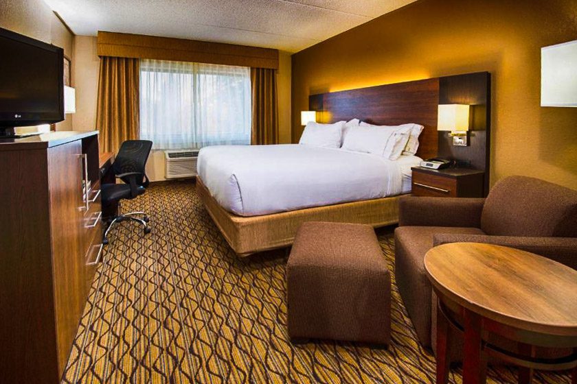 Holiday-Inn-Express-Grand-Canyon--an-IHG-Hotel