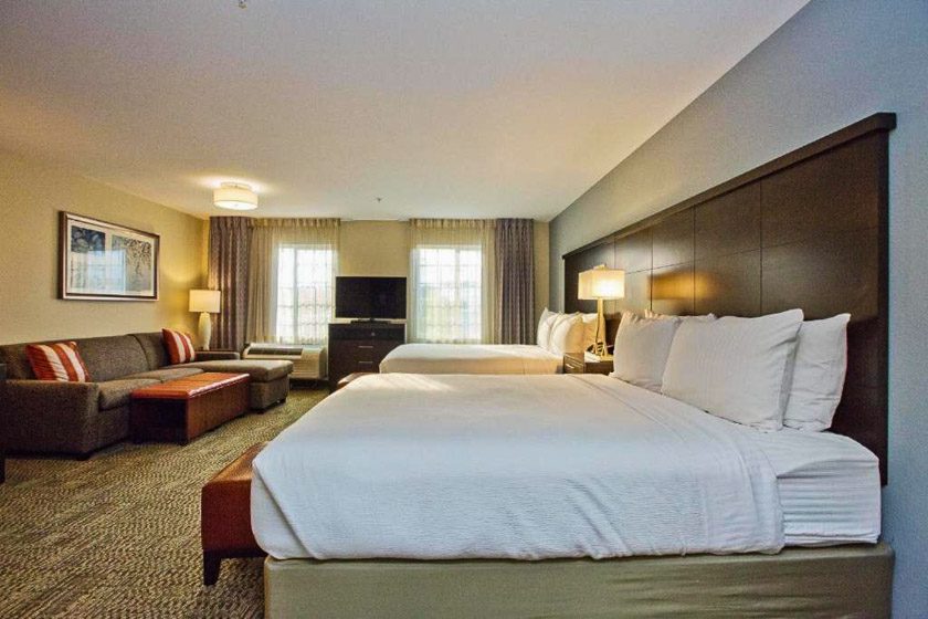 Staybridge-Suites-Austin-South-Interstate-Hwy-35--an-IHG-Hotel