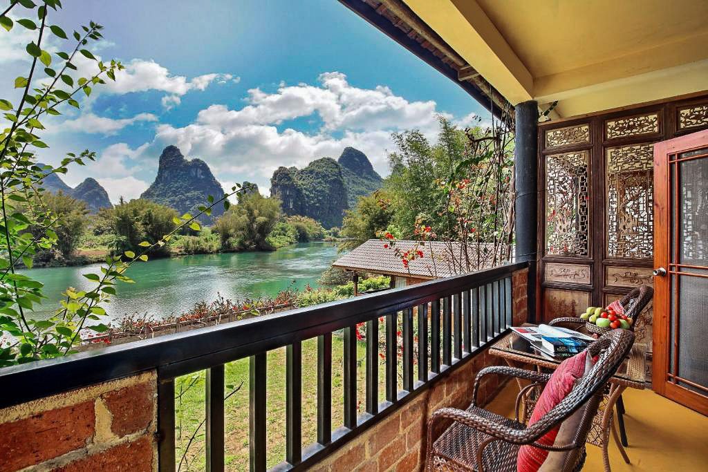 Yangshuo Mountain Retreat